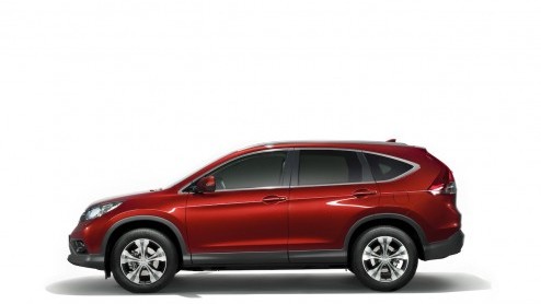 En daar hebben we weer de nieuwe Honda CR-V. Goed kijken, want dit keer schijnt Honda licht op de Europese versie in plaats van de Amerikaanse. In de loop van de herfst staat de derde generatie bij de