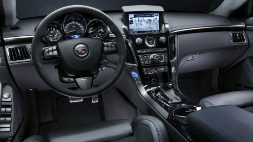Cadillac heeft nog maar kort geleden de CTS gelanceerd en geeft daarmee hun antwoord op de gevestigde Duitse orde zoals de BMW 5-serie en Mercedes E-klasse. Nu komt het merk met de CTS-V naar Detroit.