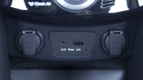 Zonder ook maar een kilometer gereden te hebben wisten we het al: de Koreanen mogen trots zijn op hun nieuwe Hyundai i30 . Het is immers niet vanzelfsprekend dat de CEO van Volkswagen AG ten tijde van