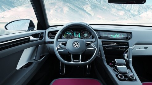Volkswagen heeft op de Tokyo Motor Show een leuke verrassing: de Cross Coup. Deze kruising tussen een SUV en coupe is vierwielaangedreven en heeft plug-in hybridetechniek. En daarmee is hij niet alle