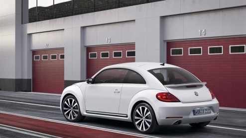 Dit is 'm dan, de nieuwe Volkswagen Beetle! Het icoon debuteert in Sjanghai, Berlijn en New York en arriveert vanaf de herfst in Europa.