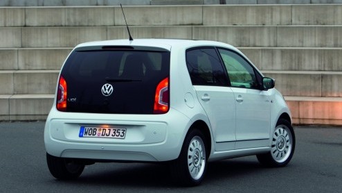 Na het introduceren van de driedeurs Volkswagen Up is het de beurt aan de vijfdeursversie. Omdat twee extra portieren an sich weinig aanleiding geven voor een nieuwe rijtest, nemen we Up-jes onder de