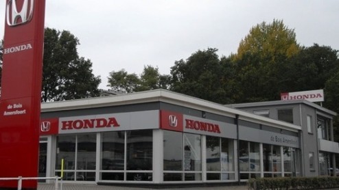 Onderhoud bij de Honda-dealer loont. Alle Honda-eigenaren die onderhoud laten uitvoeren bij de dealer krijgt nu een jaar lang gratis Honda Assistance.