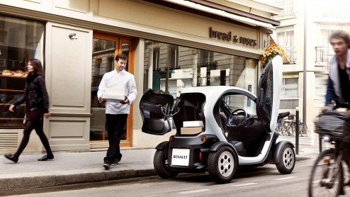 Renault Twizy Cargo naar Nederland, een nieuwe variant met 180 liter bergruimte op de plek van de achterste zitplaats. Prijzen vanaf 6.603 euro exclusief BTW