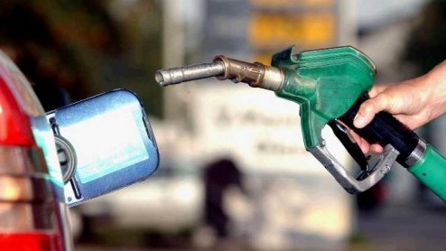 Alle elektrische en hybride aangedreven personenautos ten spijt, in de dagelijkse praktijk lijkt de calculerende, Europese consument vooralsnog zijn toevlucht te zoeken in de traditionele diesel tank