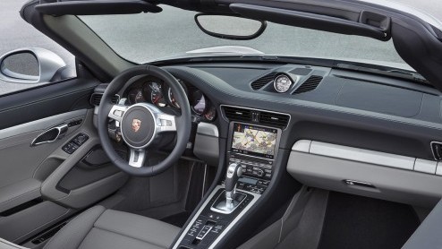 Porsche onthult op de autoshow van Los Angeles op 20 november de nieuwe 911 Turbo Cabriolet en Turbo S Cabriolet. De dakloze versies zijn technisch identiek aan de coupversies en de orderboeken zijn