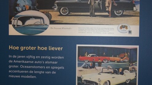 Autoreclame is van alle tijden. De tentoonstelling '125 jaar Autoreclame' in het Museum van de Twintigste Eeuw brengt dat op amuserende wijze in beeld. Wanneer ontwikkelde de auto zich tot statussymbo
