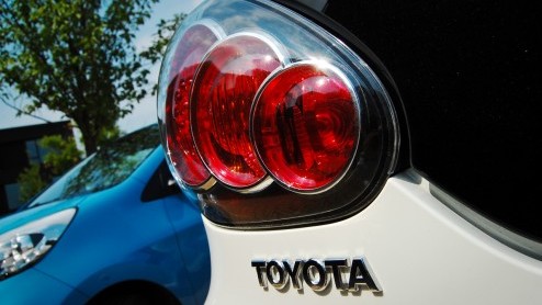 De eerste kennismaking met de Kia Picanto was veelbelovend. De vraag rees of de nieuwe Koreaanse spruit het stokje over zou kunnen nemen van n van de best verkochte stadsautos, de Toyota Aygo. Is e