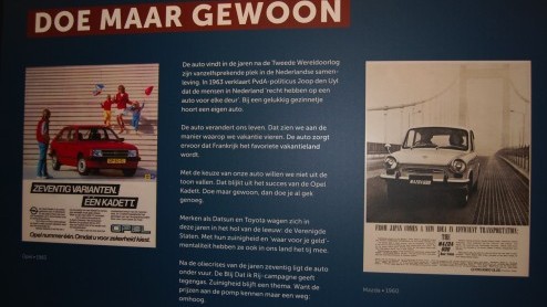 Autoreclame is van alle tijden. De tentoonstelling '125 jaar Autoreclame' in het Museum van de Twintigste Eeuw brengt dat op amuserende wijze in beeld. Wanneer ontwikkelde de auto zich tot statussymbo