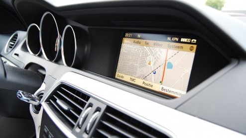 Zakelijk rijden met lagere bijtelling kan tegenwoordig in allerlei soorten en maten. Mercedes-Benz geeft met de introductie van de C 220 CDI Coup de aftrap in het segment van de tweedeurscoup met di