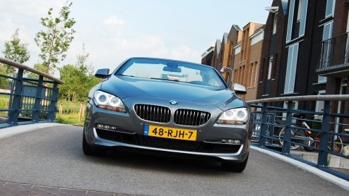 De BMW 6 Serie Cabriolet heeft in zijn segment het rijk alleen om in luchtige sferen op comfort, sportiviteit en heel veel luxe te trakteren. In de nieuwe generatie debuteren turbomotoren die kracht v