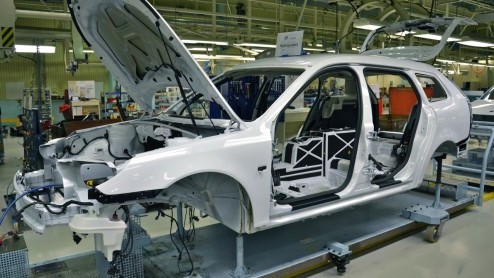 Na de presentatie van de Saab 9-3 ePower Concept op de Autosalon van Parijs in 2010 werkt Saab momenteel (nou, ja...) aan een vloot van deze elektrische variant in de Trollhttan-fabriek.