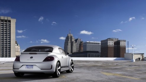 Traditiegetrouw pakt Volkswagen op vrijwel elke internationale autoshow uit. Zo ook in Detroit, met de E-Bugster. Een platgeslagen Beetle met volledig elektrische aandrijving.