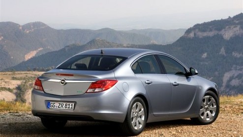De spotlights bij Opel zijn in Parijs gericht op de Insignia Tourer. Ook presenteert het merk de Insignia ecoFLEX, de spaarzame telg uit het gamma, voorzien van 2.0 CDTI dieselmotor met 160 pk.