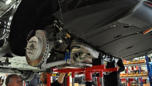 Vandaag is de assemblageplant van Tesla in Tilburg officieel geopend. Wij waren erbij en mochten tevens een kijkje nemen in de keuken. En daar deden we een wel heel bijzondere ontdekking.