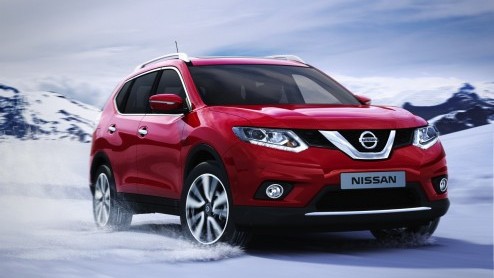 Nieuwe Nissan X-Trail komt in de zomer van 2014 op de markt als vijf- en zevenzitter. Positie in gamma tussen Qashqai en Murano. Meer crossover dan SUV.