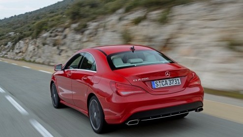 Aan de vooravond van Detroit mochten we 'm al even bezichtigen en zojuist hebben we er mee gereden: de Mercedes-Benz CLA.