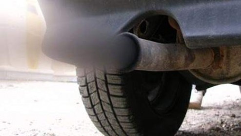 Autos in de Europese Unie moeten fors zuiniger worden en veel minder CO2 uitstoten. In 2020 mogen nieuwe voertuigen gemiddeld nog maar 3,9 liter brandstof per 100 kilometer verbruiken (95 g/km CO2).