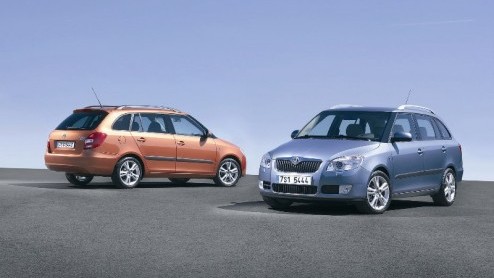 De nieuwe Skoda Fabia Combi is onderweg. Vanaf half februari staat het model bij de dealers. Het nieuwe model heeft een flinke groeispurt in de hoogte ondergaan en daar profiteert vooral de bagageruim