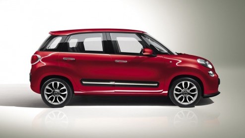 De Fiat 500L staat vanaf november bij de dealer. Toch is de ruime 500 al op 24 juni te zien tijdens Italia a Zandvoort, het evenement voor Italiaanse autos en lifestyle. Komt dat zien!