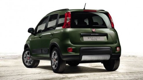Fiat heeft nieuwe uitvoeringen van de Panda in de prijslijst gezet. Het betreft de 4x4, Trekking en de gelimiteerde Sempre.