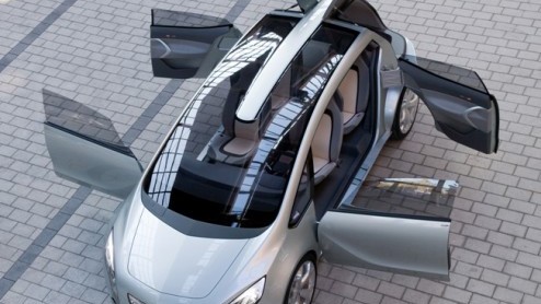 In navolging van andere merken ziet Opel ook wel brood in China als afzetmarkt. De Duitse autofabrikant breidt het modelgamma daar uit met de Astra sedan en presenteerde het merk daar de Flextreme con