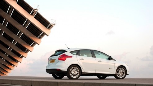 Productie Ford Focus Electric voor Europa gestart. Elektrisch aangedreven Focus komt in vierde kwartaal 2013 op de markt.