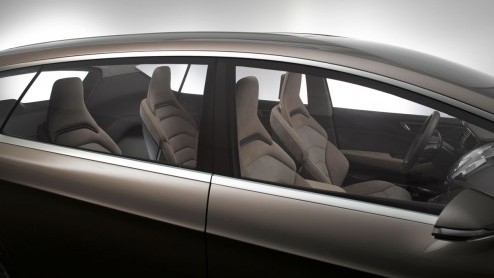 Nieuwe Ford S-MAX komt er aan op IAA 2013. Ford is voornemens de S-Max te gaan vervangen door een nieuwe generatie. Op de IAA geeft de fabrikant ons alvast een eerste indruk.