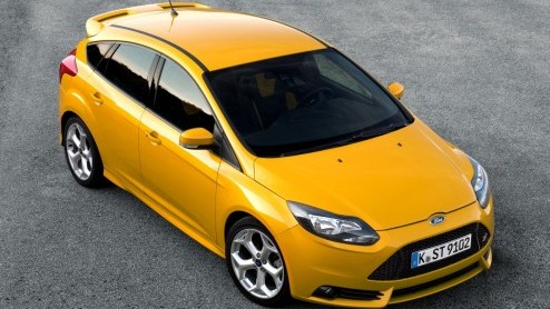 Vanaf september is het zo ver, dan komt de nieuwe Ford Focus ST naar Nederland. Ook als Wagon. Prijzen beginnen bij 33.135 euro. Das niet al teveel geld voor 250 pk en een top van bijna 250 km/u