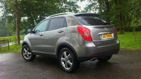 Ssangyong is in Nederland terug van weggeweest. De nieuwe importeur van het Koreaanse merk valt met de neus in de boter, nu de benzineversie van de nieuwe Korando en Actyon Sports pick-up gereed is vo