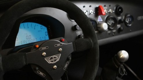 De liefhebbers hebben er met spanning naar uitgekeken. Maar, hij is er! Na twee-en-een-half jaar ontwikkelen heeft Donkervoort Automobielen uit Lelystad de volgende generatie open sportwagens gepresen
