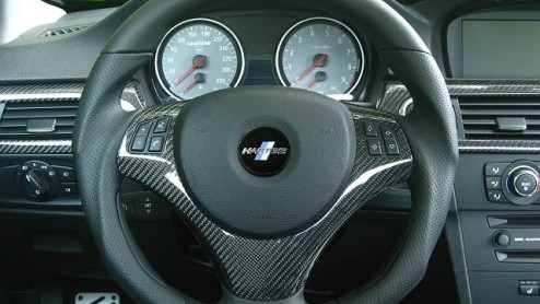 Nu ziet de gemiddelde BMW er al dynamisch en sportief uit, maar Hartge was van mening dat het allemaal nog wel iets scherper kon. Dit keer werd de 1-serie onder handen genomen. Toch resulteerde het sl