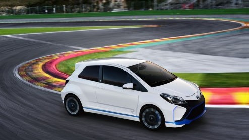 Toyota Yaris Hybrid-R met 300 pk en 420 Nm naar IAA 2013. Hoe snel hij is, dat verklapt Toyota nog niet....