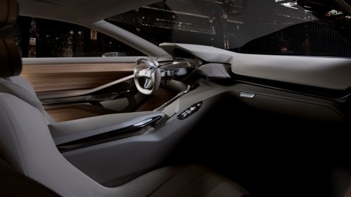 Peugeot zet zich op de IAA niet alleen in de kijkers met de 508 RXH en een Limited Edition daarvan, ook gaat het doek af van de HX1 conceptcar.