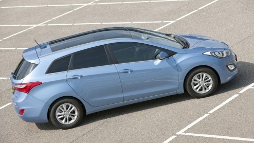 Slechts enkele maanden na het debuut van de Hyundai i30 Hatchback staat de Wagon al bij de dealer. De station is niet alleen langer, lager en ruimer dan zijn voorganger, maar ook nog eens stukken fraa