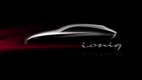 Hyundai is lekker op dreef met het introduceren van nieuwe modellen. We weten dat de i20 opvolging krijgt en de nieuwe i30 onderweg is. Maar wat zien we hier? De i.oniq.