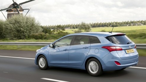Slechts enkele maanden na het debuut van de Hyundai i30 Hatchback staat de Wagon al bij de dealer. De station is niet alleen langer, lager en ruimer dan zijn voorganger, maar ook nog eens stukken fraa