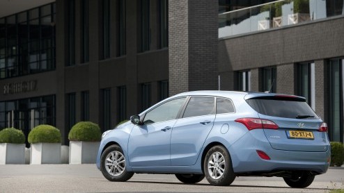 Slechts enkele maanden na het debuut van de Hyundai i30 Hatchback staat de Wagon al bij de dealer. De station is niet alleen langer, lager en ruimer dan zijn voorganger, maar ook nog eens stukken fraa