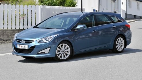 Stel dat je de mogelijkheid hebt een nieuwe leaseauto uit te zoeken. Een serieus, representatief exemplaar voor de zaak en het gezin is een vereiste. Zou dat dan geen Hyundai kunnen zijn? Of toch wel?