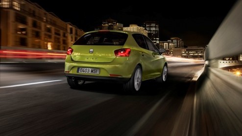 Seat komt vandaag met het prijzenboek van de nieuwe Ibiza op de proppen. De nieuwe Spanjaard, die eind mei als vijfdeurs zijn opwachting in Nederland maakt, is te koop vanaf 13.895 euro. Dan staat de 