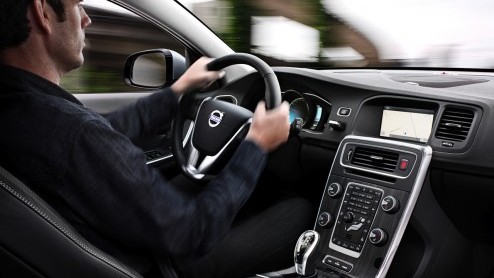 Op de Autosalon van Parijs maakte Volvo bij monde van Lex Kerssemakers bekend een nieuwe partner te hebben voor toekomstige infotainment- en multimediasystemen in nieuwe Volvos. Vandaag laten de Zwed