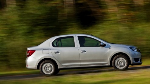 Nu weten we waarom er nog geen prijzen bekend waren van de nieuwe Dacia Logan; hij komt niet naar Nederland. Renault Nederland ziet meer brood in de Sandero, waarvan zoals eerder bekend werd ook een s