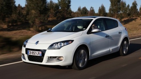 Nieuwe, bijtellingsvriendelijke motoren en een paar optische vernieuwingen. Dat is waar het om draait bij de vernieuwde Renault Mgane-reeks. De update slaat bij voorbaat aan gezien het aantal orders