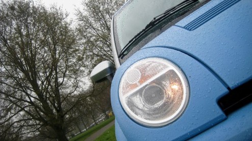 Nu er steeds meer elektrische autos worden aangekondigd en gentroduceerd zouden we bijna vergeten dat Think twee jaar geleden zover was. Sinds kort is de Noorse elektrische stadsauto de voordeligste