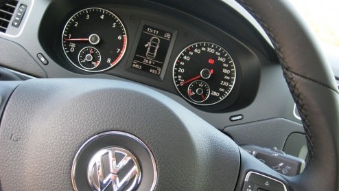 De middenklasse wordt door Volkswagen gedomineerd met de Passat. De iets kleinere Jetta pikt sinds jaar en dag  al dan niet onder een andere naam - een graantje mee. De nieuwe generatie heeft zich lo