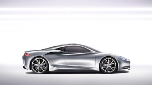 Infiniti deed de belofte in Genve een elektrische sportauto te introduceren. De Japanners komen hun woord na met de EMERG-E. Met 408 pk en een riante actieradius!