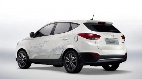 Hyundai begint eind 2012 met de serieproductie van de Hyundai ix35 brandstofcelauto. Doel is om in 2015 1.000 voertuigen te hebben geproduceerd. Na 2015 heeft Hyundai een kleine serie van 10.000 exemp