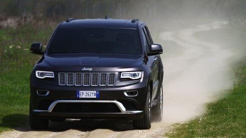 Autotest vernieuwde Jeep Grand Cherokee 2013. Gereden met 3.0 CRD en 3.6 benzine. Prijzen vanaf 64.990 euro.