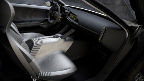 Dit is de Kia Niro Concept staat op IAA 2013. Geen opvolger voor de Soul, maar een vingeroefening naar een o zo populaire compacte SUV in het B-segment.
