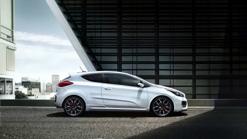 Kia pro_cee'd GT en cee'd GT naar Nederland voor 29.995 euro. Gelimiteerde serie als pro_cee'd First Edition met speciale uitrustingsdetails.